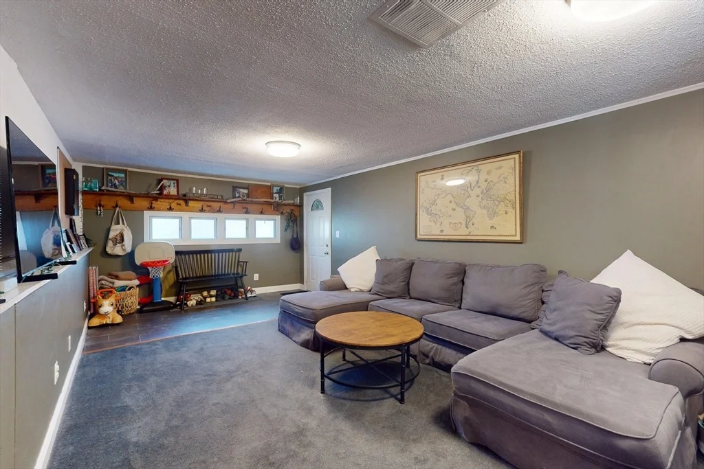 Photo of 10 Glen Cir