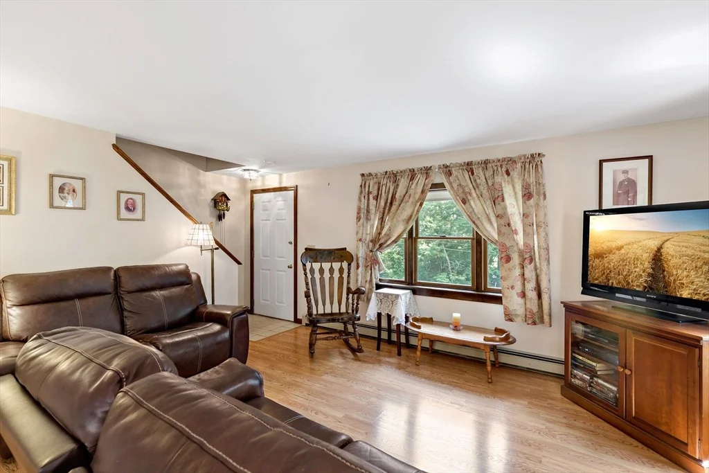 Photo of 28 Cranberry Ave