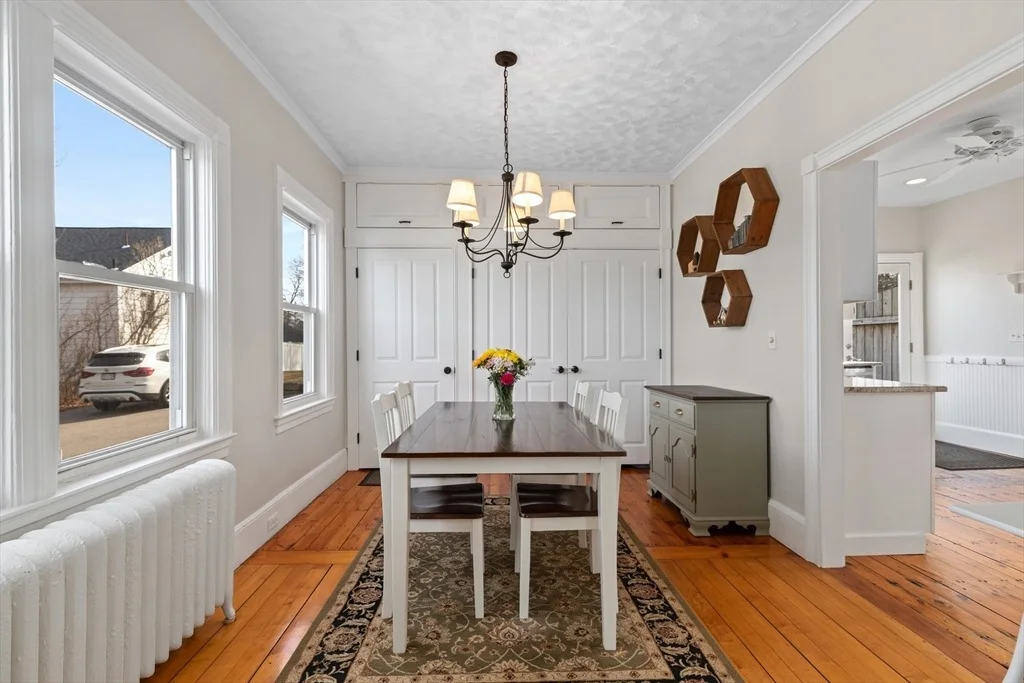 Photo of 4 White Ave