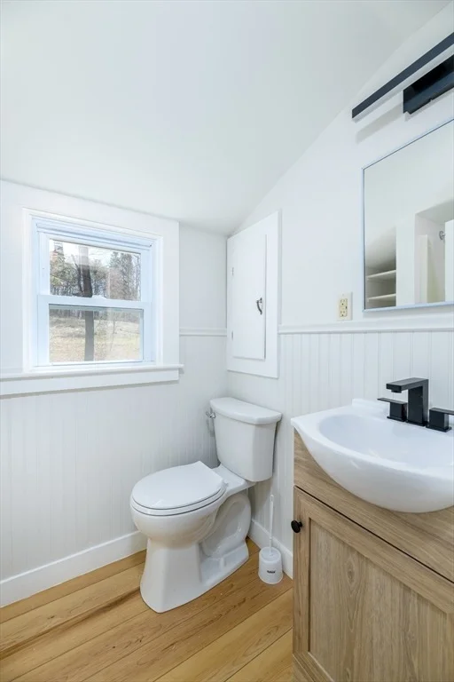 Photo of 40 Warren Rd