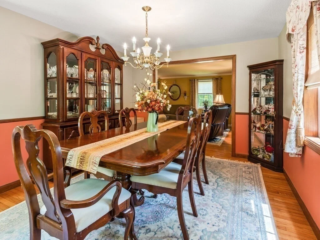 Photo of 3 Oakwood Dr