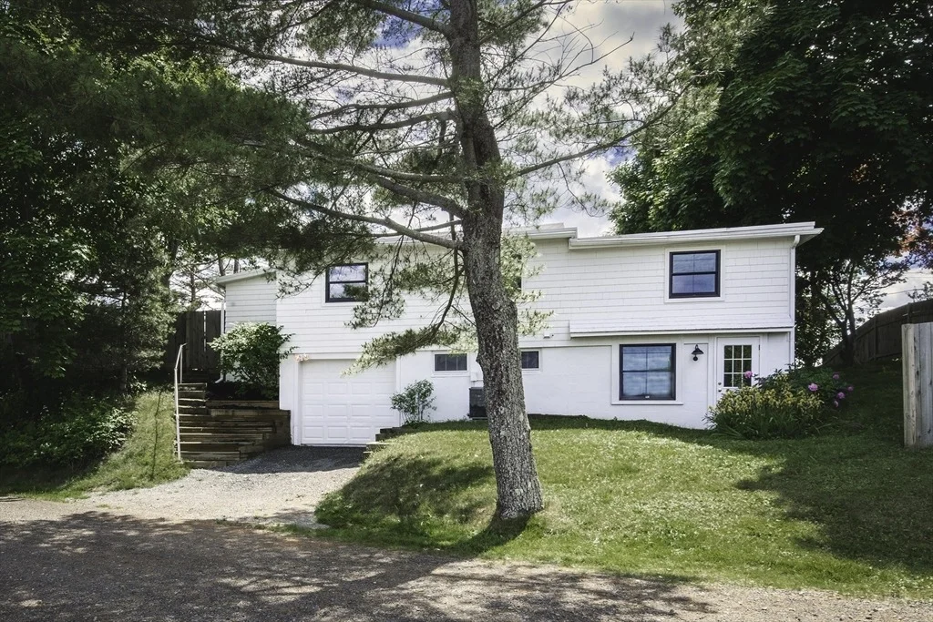 Photo of 5 Eagle Hill Rd