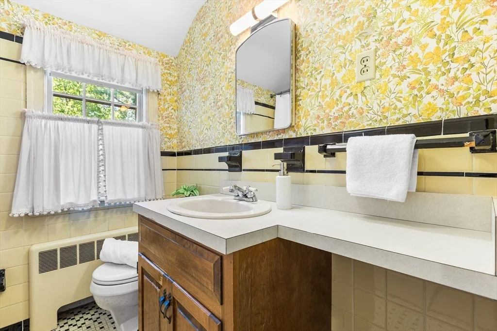 Photo of 24 Meadow Brook Lane