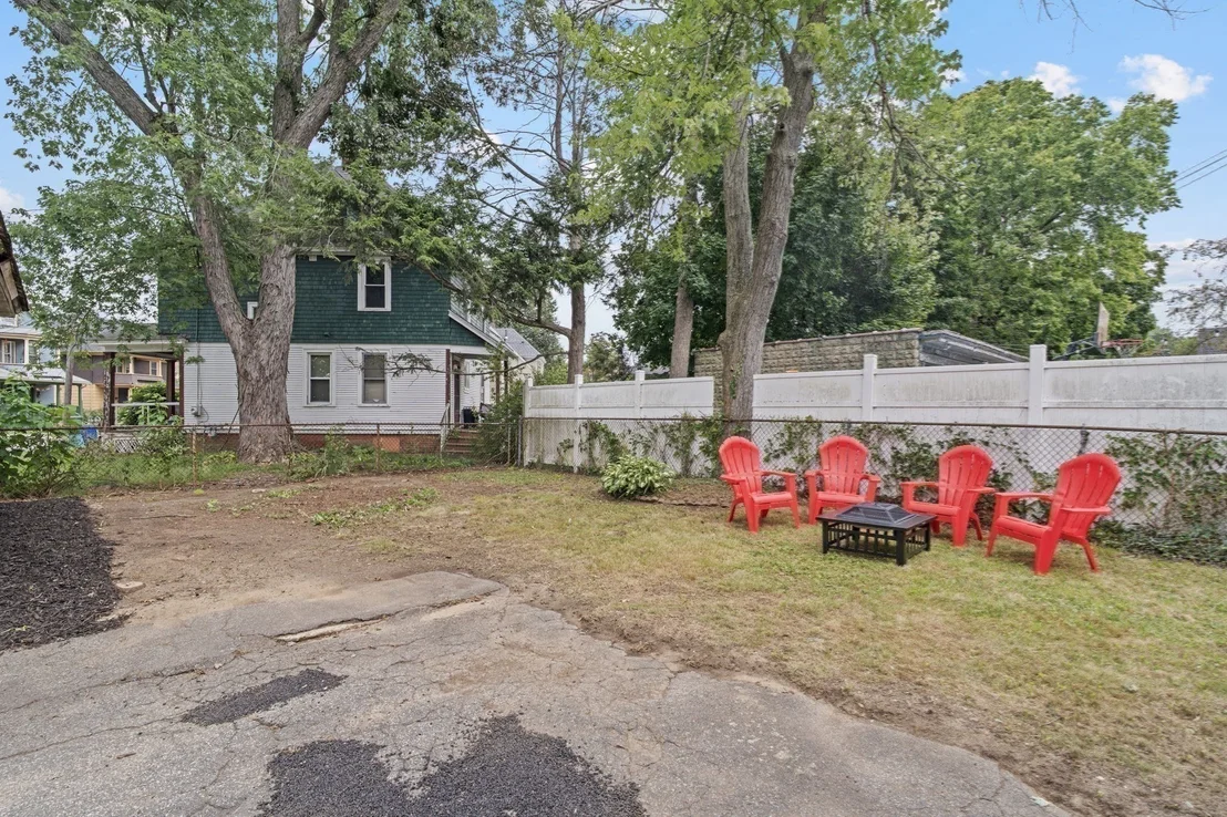 Photo of 615 White St