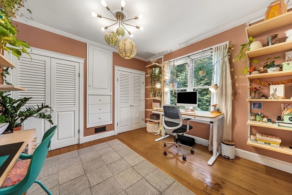Photo of 77 Brook Rd