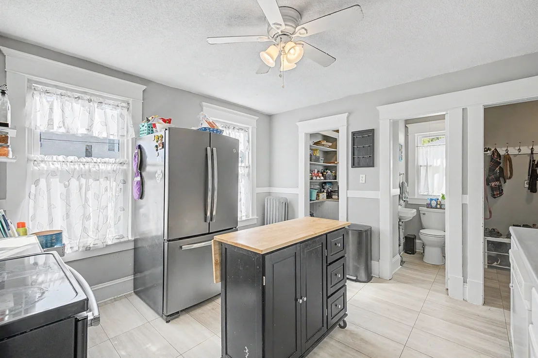 Photo of 419 Hillside Ave