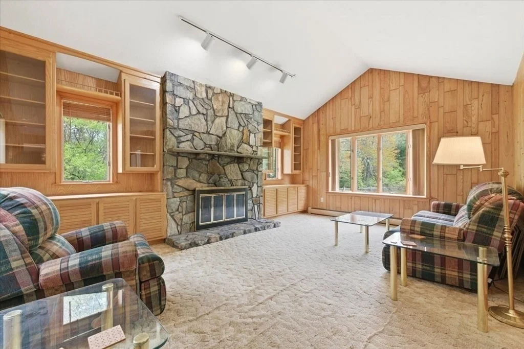 Photo of 6 Hoover Rd