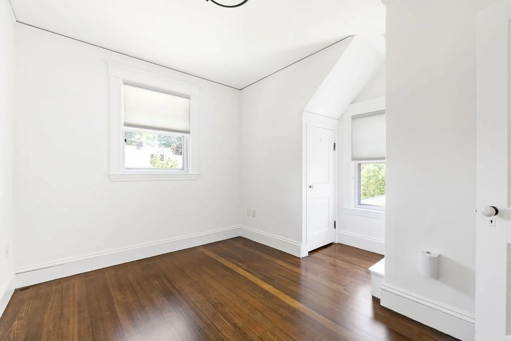 Photo of 11 Mayo Ave