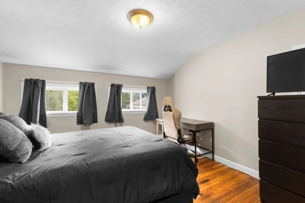Photo of 186 Pleasant St