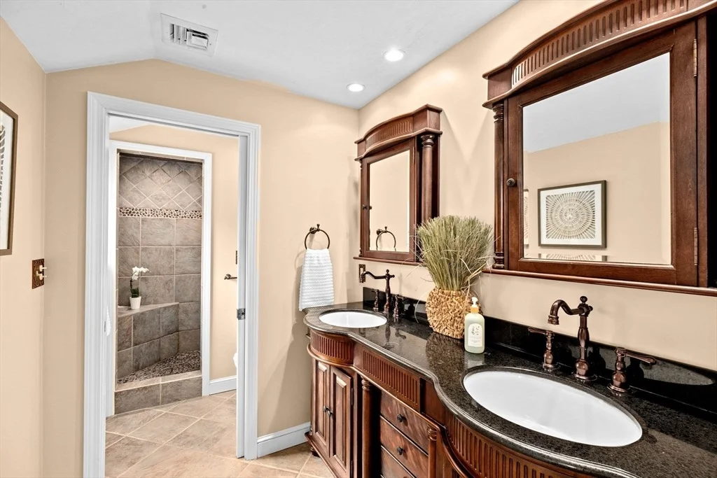 Photo of 72 Satuit Trail