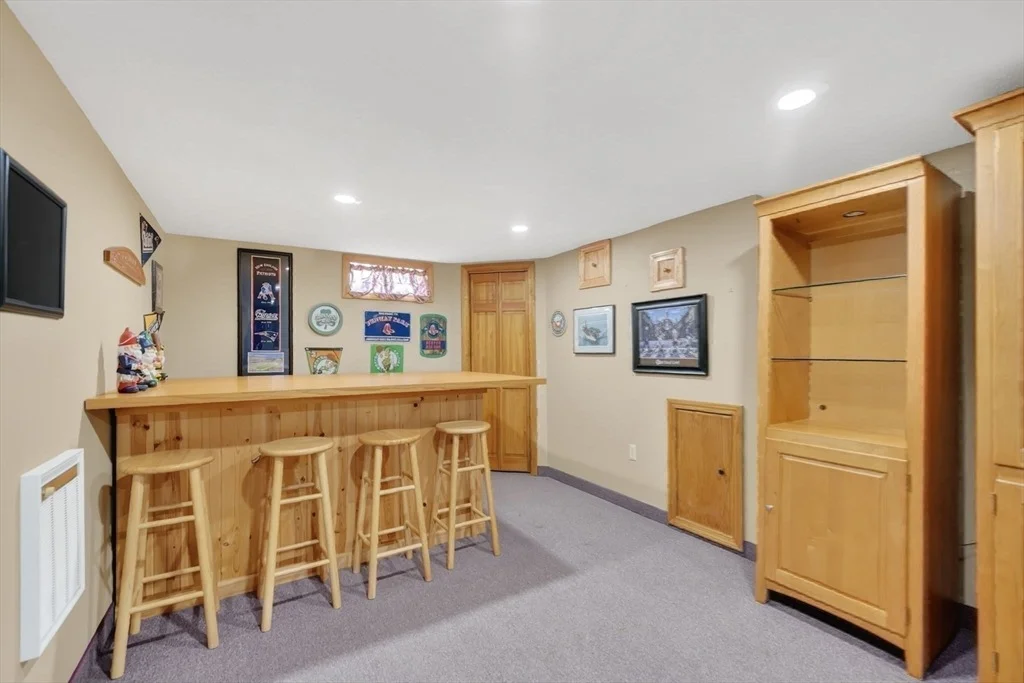 Photo of 6 Ladd Ln