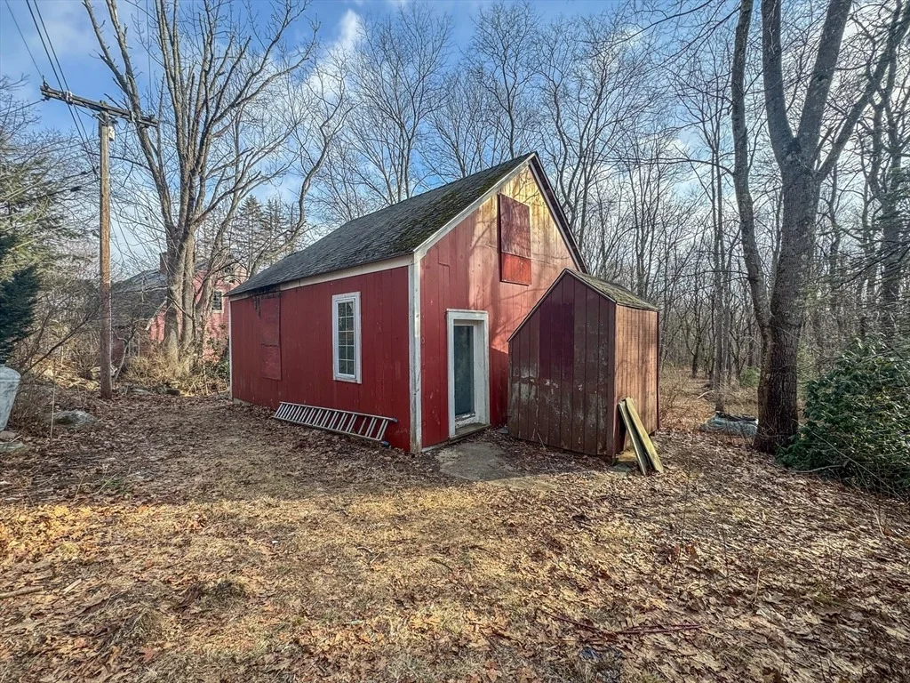 Photo of 203 Chamberlain Hill Rd
