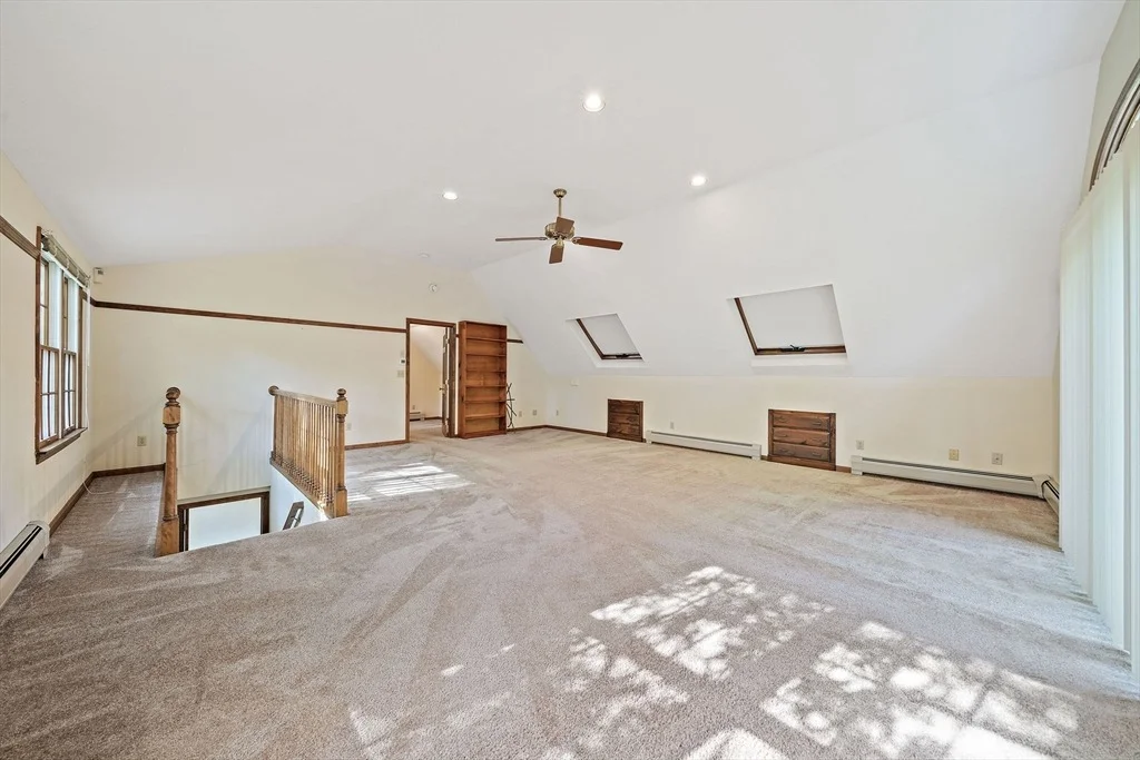 Photo of 20 Biscayne Dr