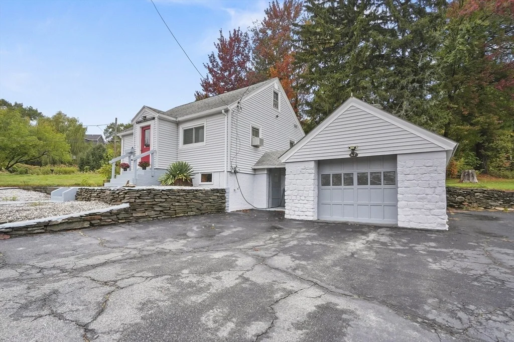 Photo of 57 Pasadena Parkway