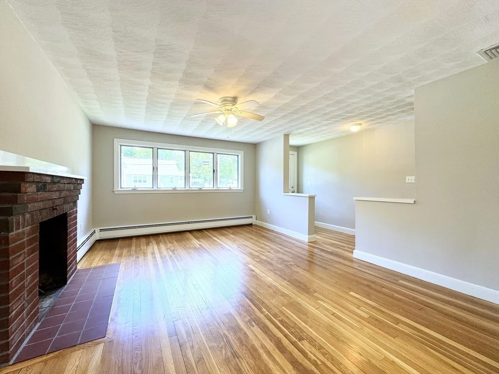 Photo of 6 Oak St