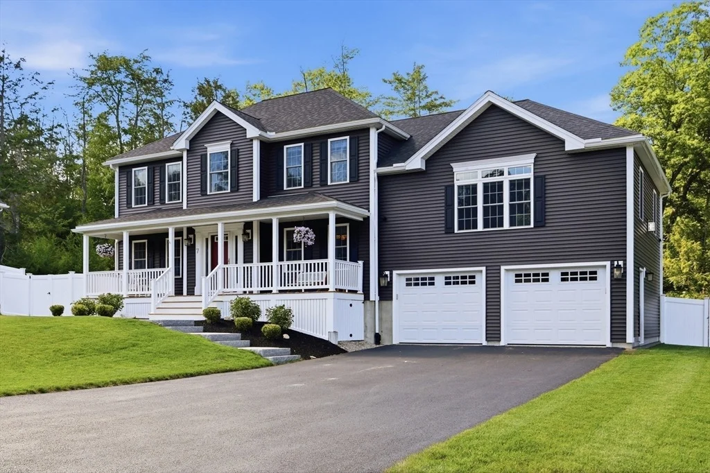 Photo of 7 Stephanie Drive