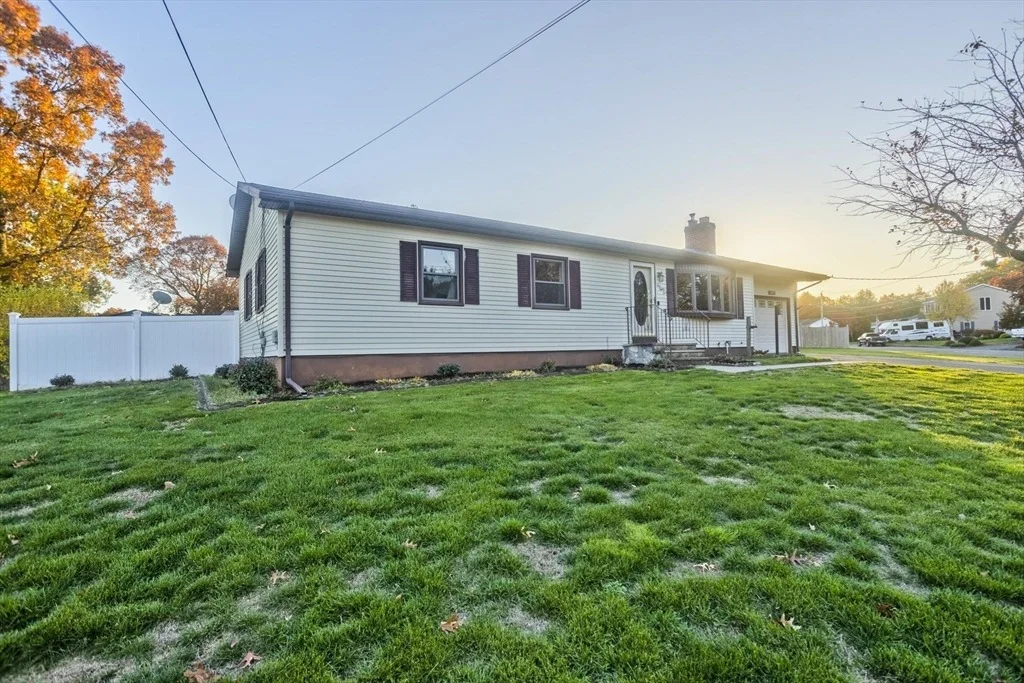 Photo of 185 Fletcher Cir
