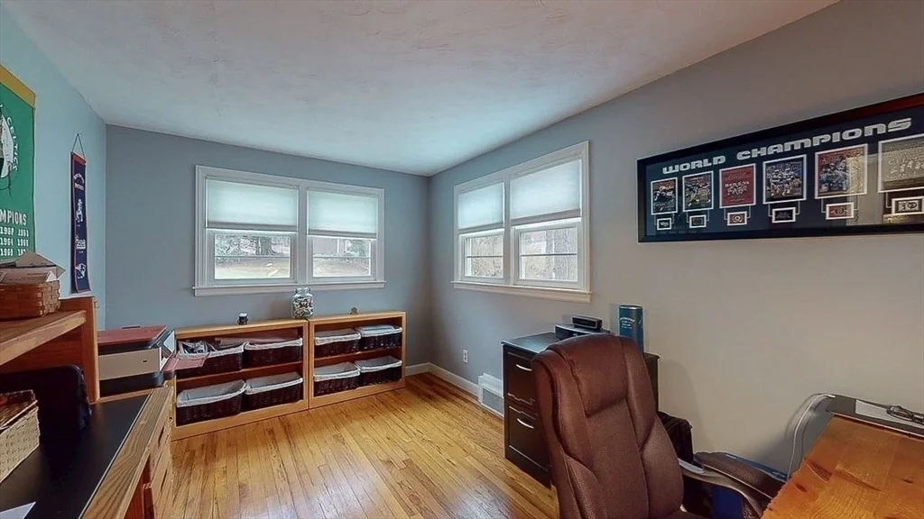 Photo of 7 Nevada Dr
