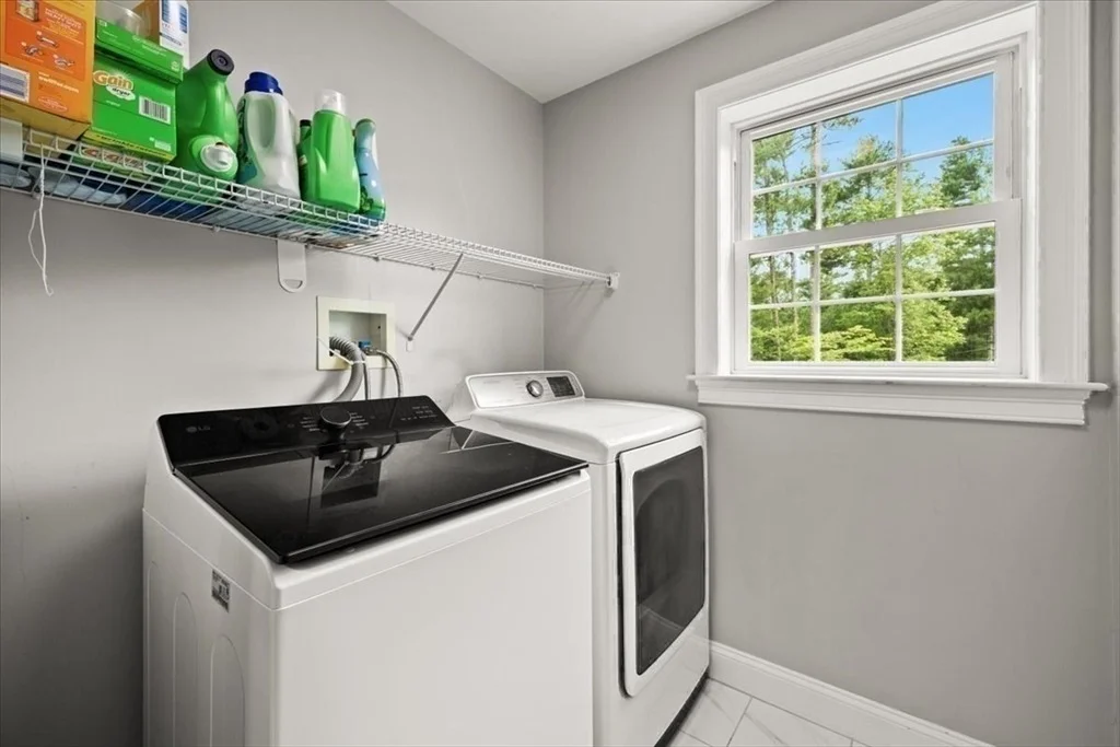 Photo of 8 Paddock Cir