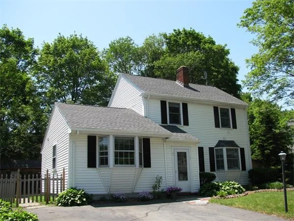 Photo of 2 Linden Street