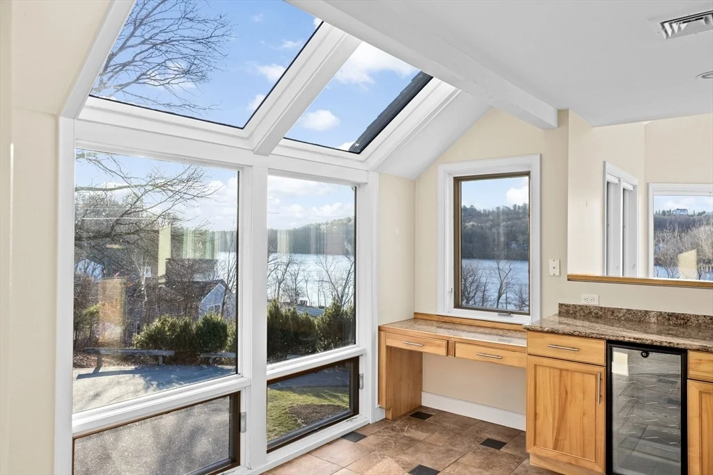 Photo of 56 River Rd