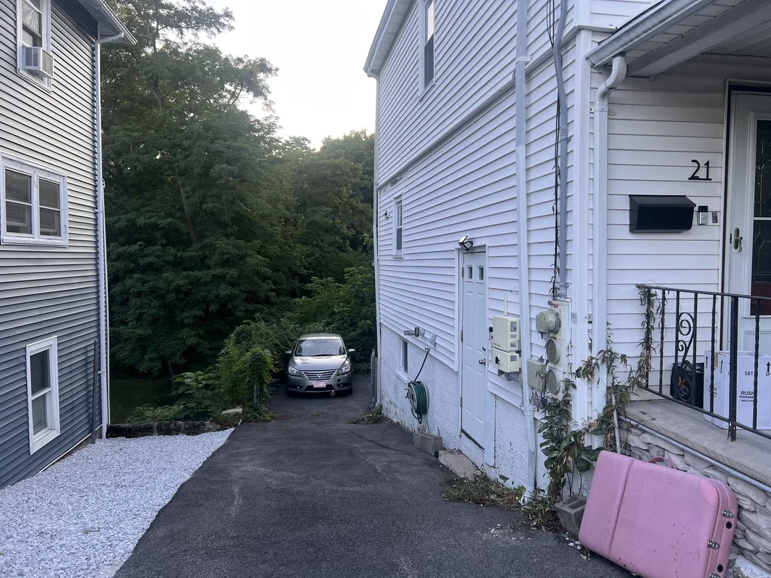 Photo of 21 Commonweath Ave