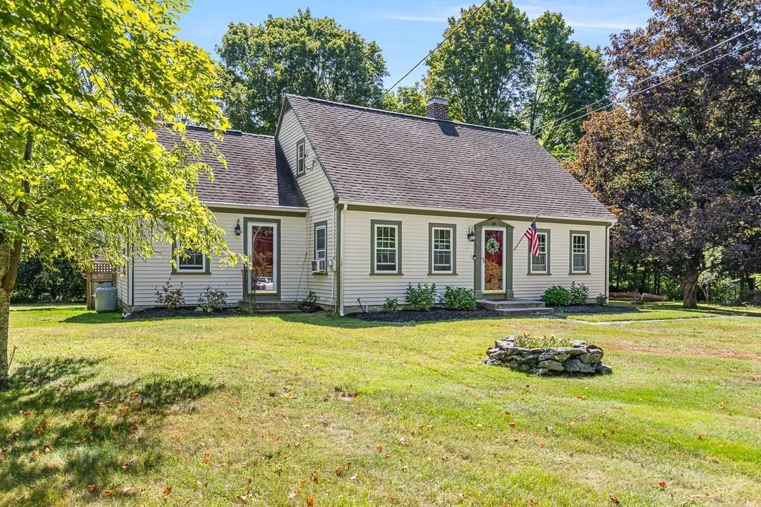 Photo of 89 Bay State Rd