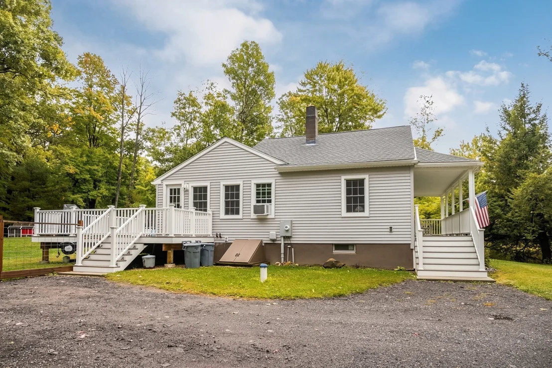 Photo of 192 Vining Hill Rd