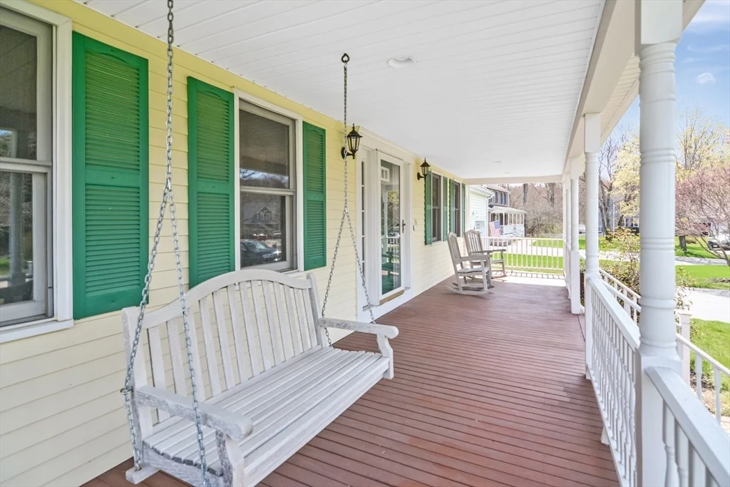 Photo of 34 Laura Ln