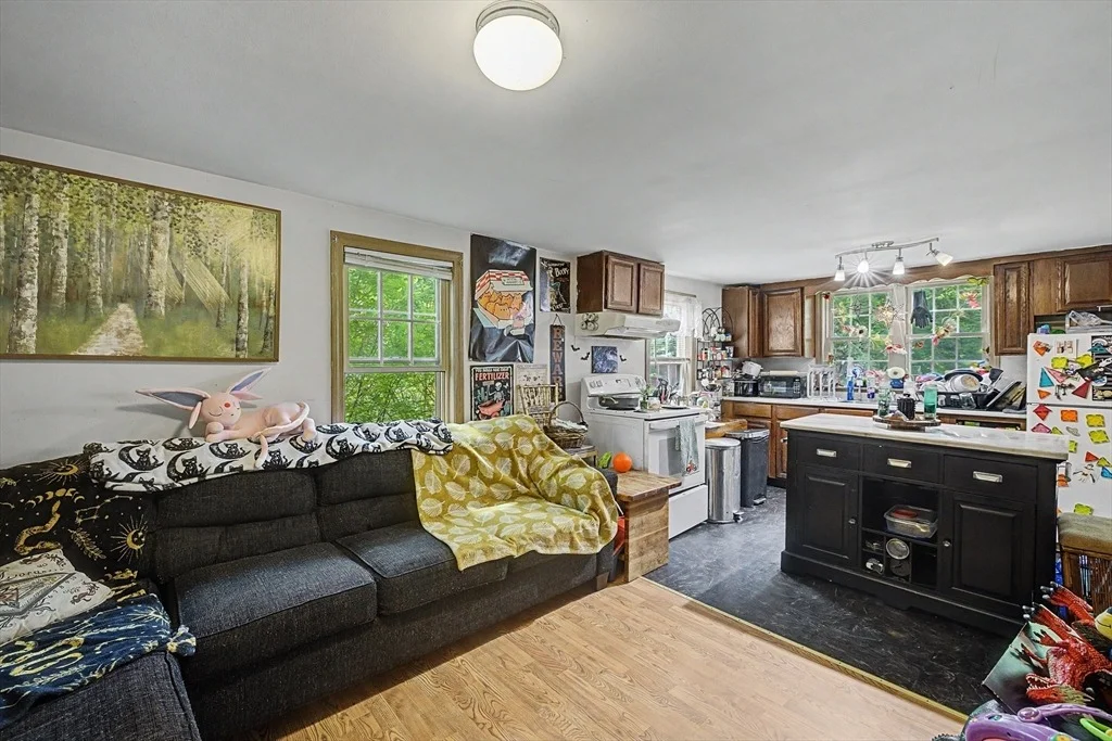 Photo of 166 Summer St