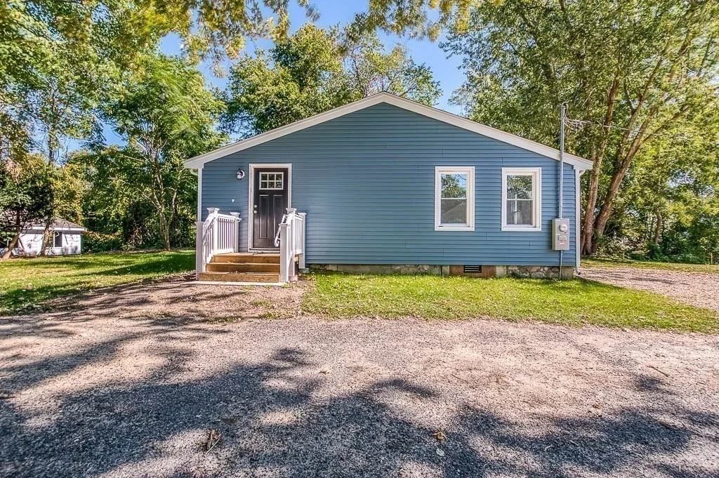 Photo of 2838 Cranberry Hwy