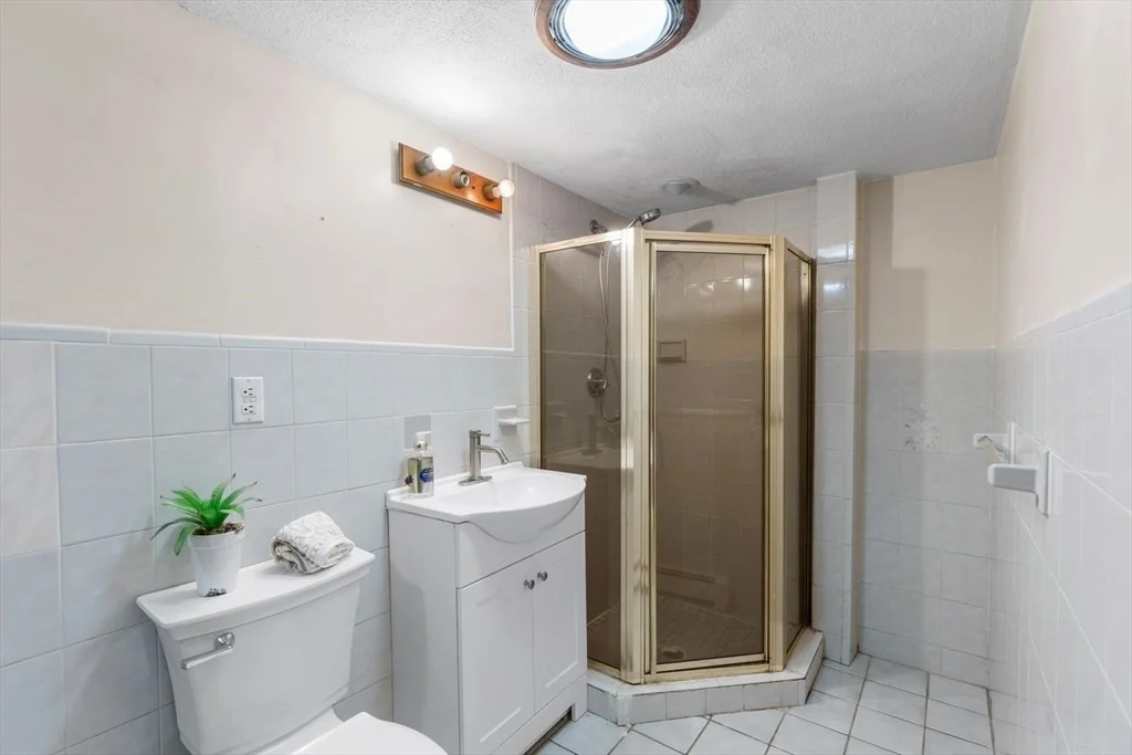 Photo of 70 Crescent Lane