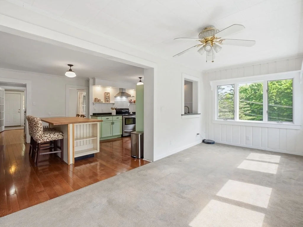 Photo of 98 Walnut St