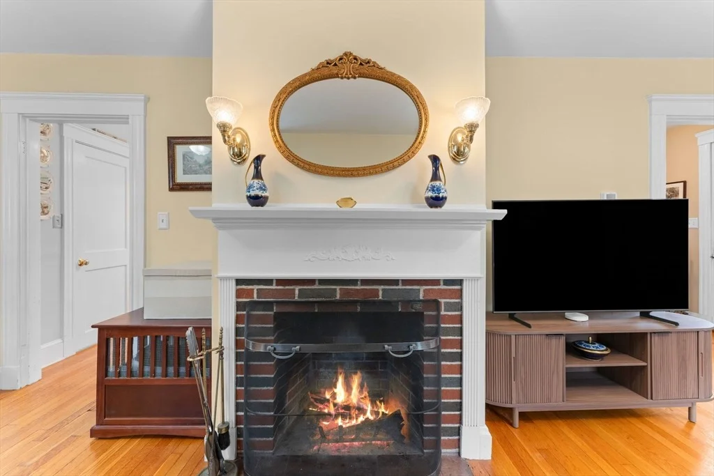 Photo of 15 Damon St