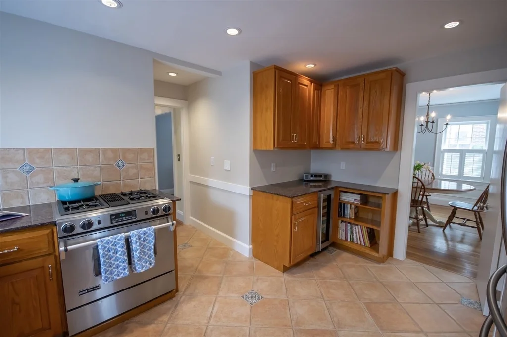 Photo of 403 Common St.