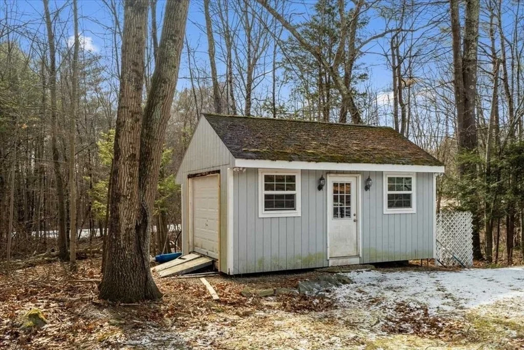 Photo of 38 Intervale Rd