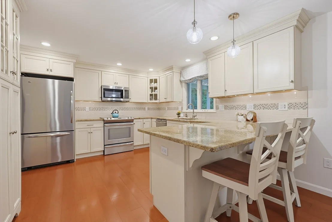 Photo of 45 Surrey Dr