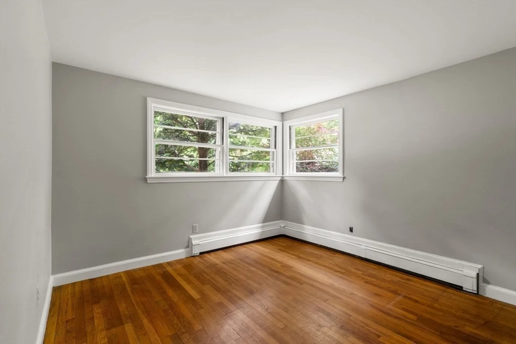 Photo of 31 Millbrook Rd