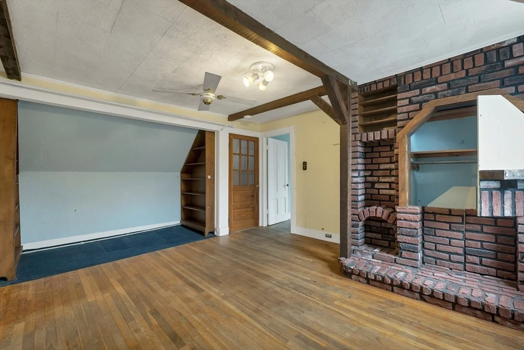 Photo of 100 West Meadow