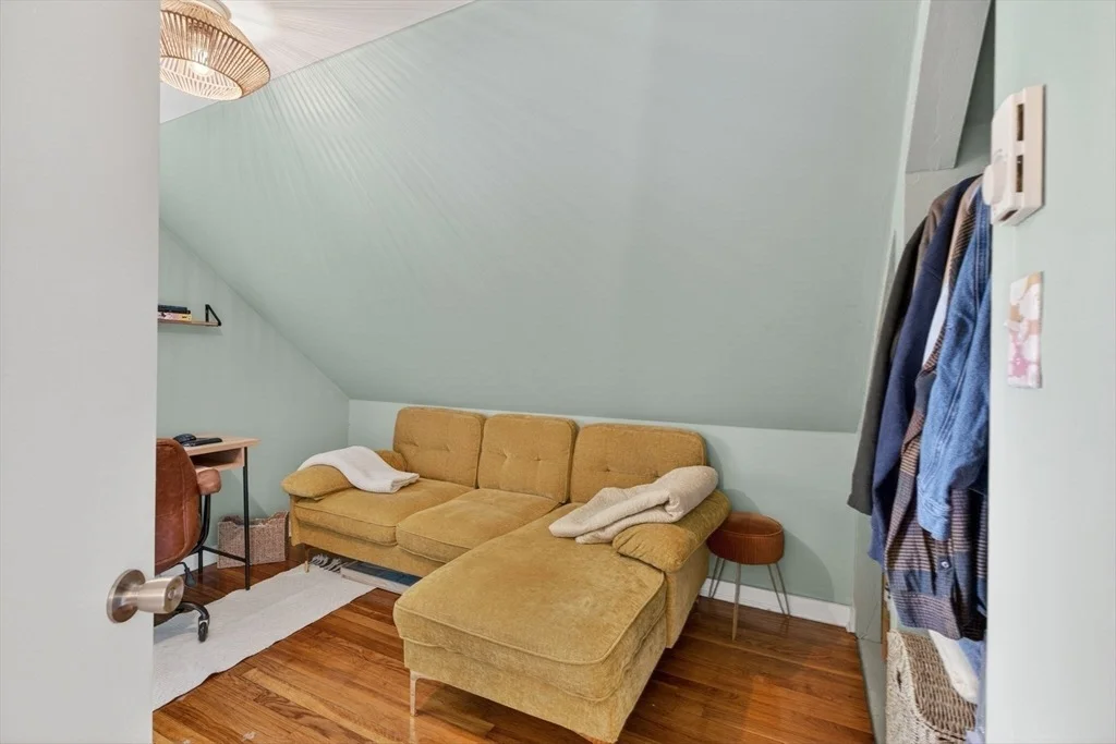 Photo of 29 Bacheller St