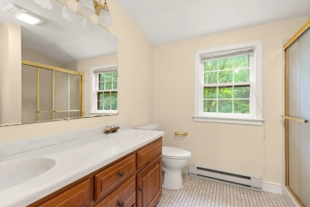 Photo of 653 Townsend Road