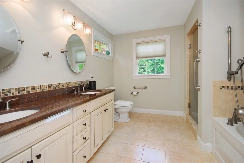 Photo of 8 Barton Rd