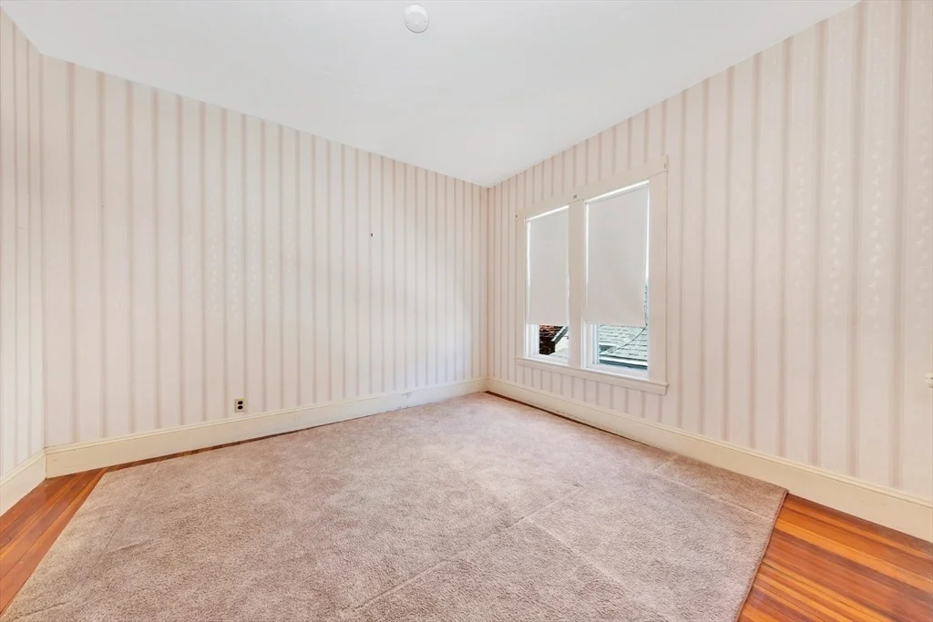 Photo of 337 Maple St
