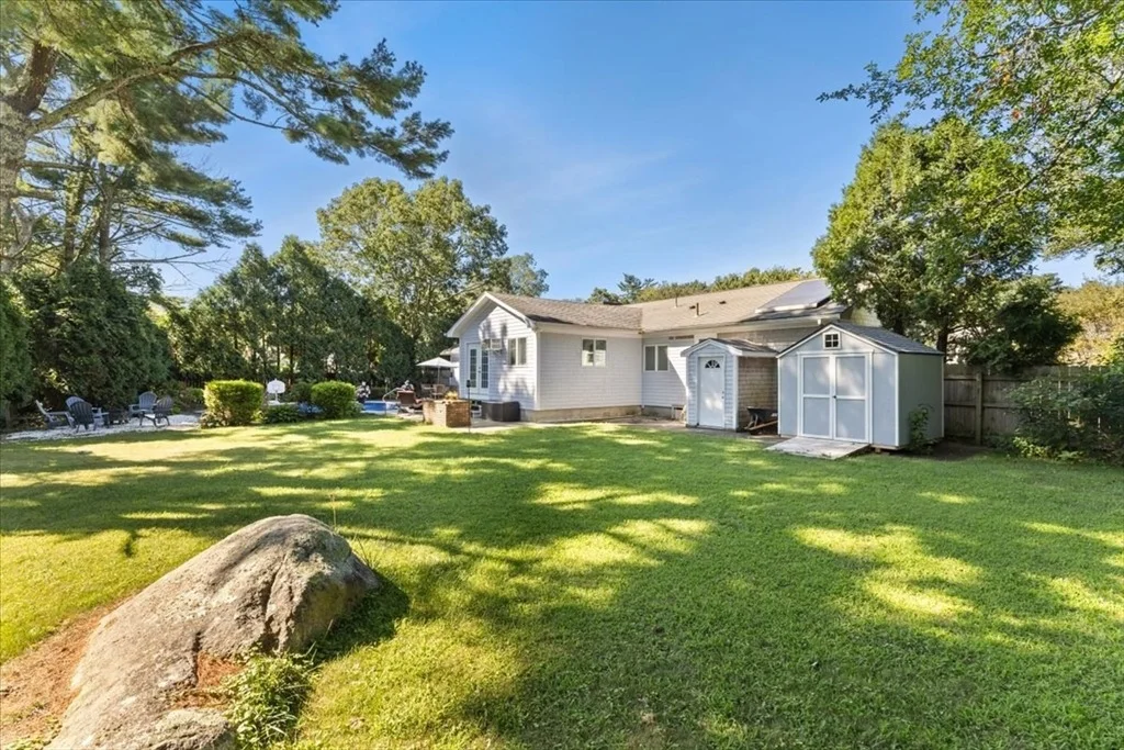 Photo of 16 Green Meadow Dr