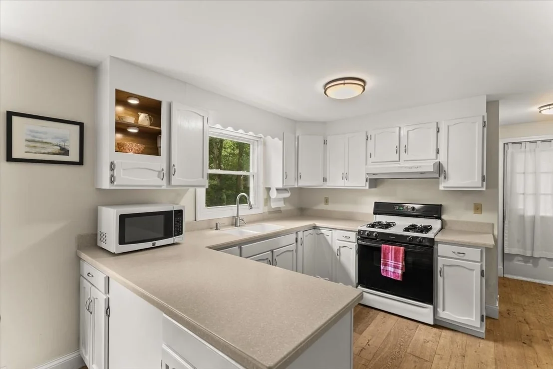 Photo of 84 Eel Pond Rd