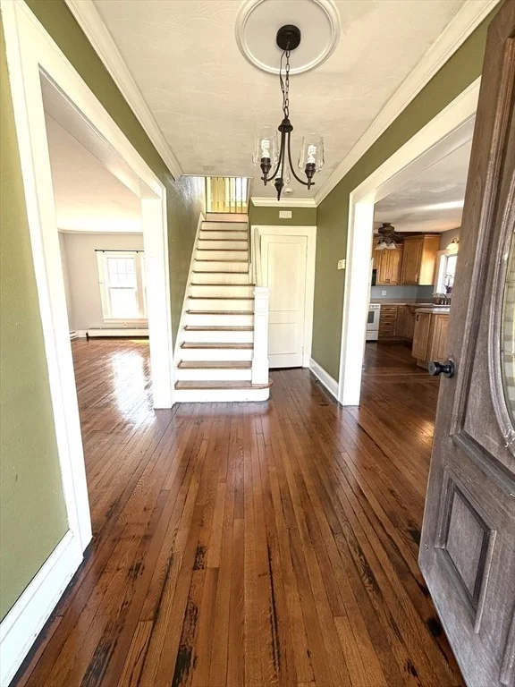 Photo of 180 Russell Rd