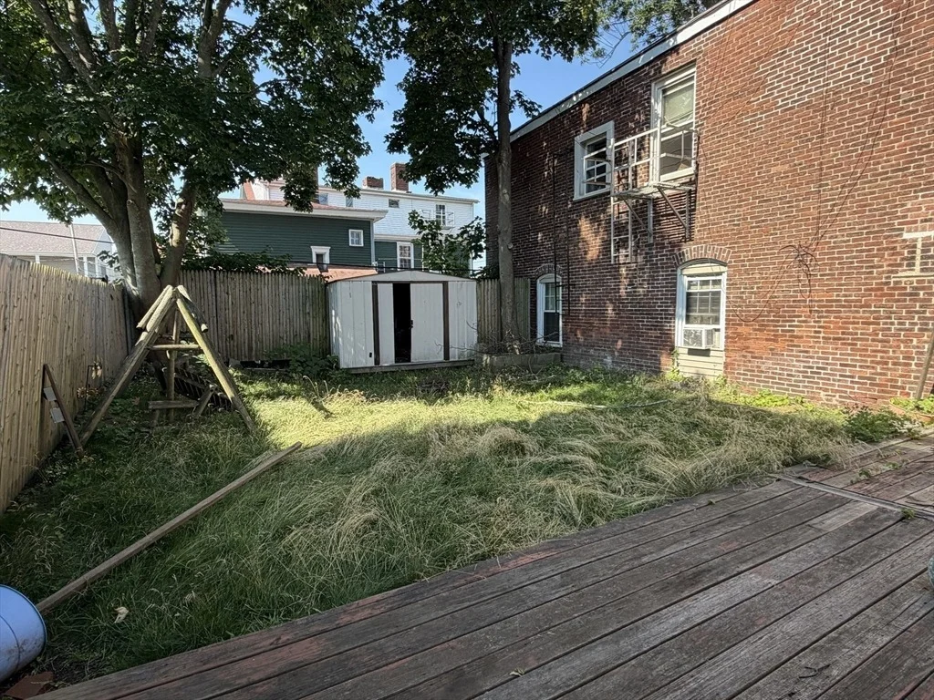 Photo of 149 Franklin St