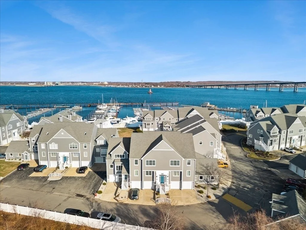 Photo of Unit 9901 at 700 Shore Dr