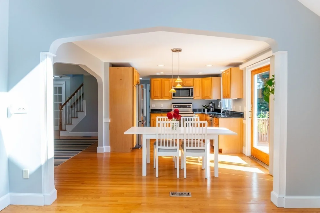 Photo of 30 Colonial Avenue