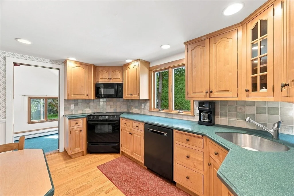 Photo of 6 Cedarview Rd